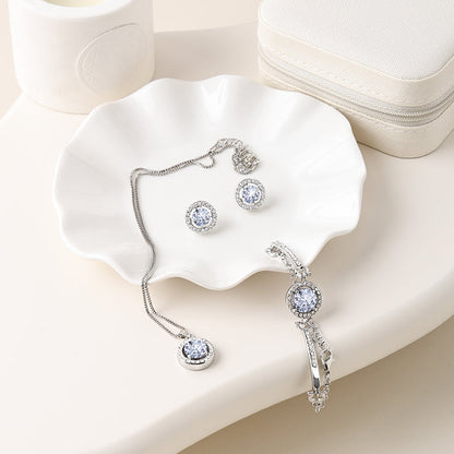 Love Accessories Jewelry Set With A Jewelry Box