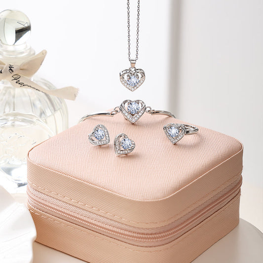 Love Accessories Jewelry Set With A Jewelry Box